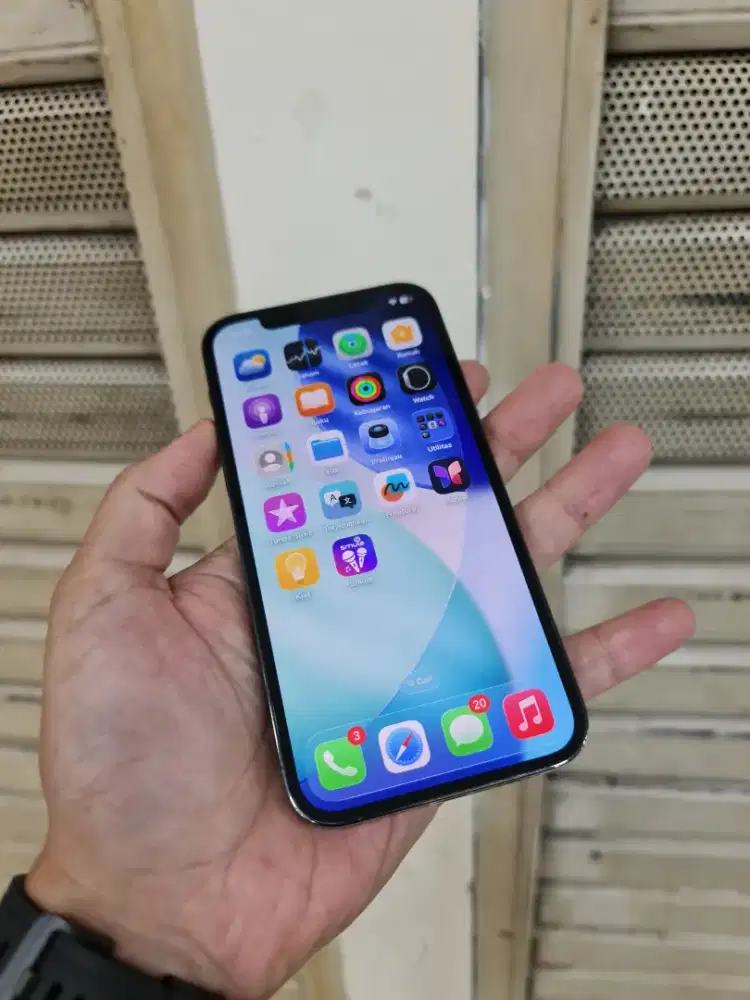 Iphone 12 pro 256gb ibox resmi se Indonesia jual santai aja