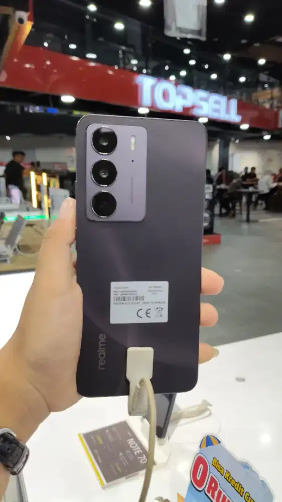 Realme C75- Hp Tahan Banting
