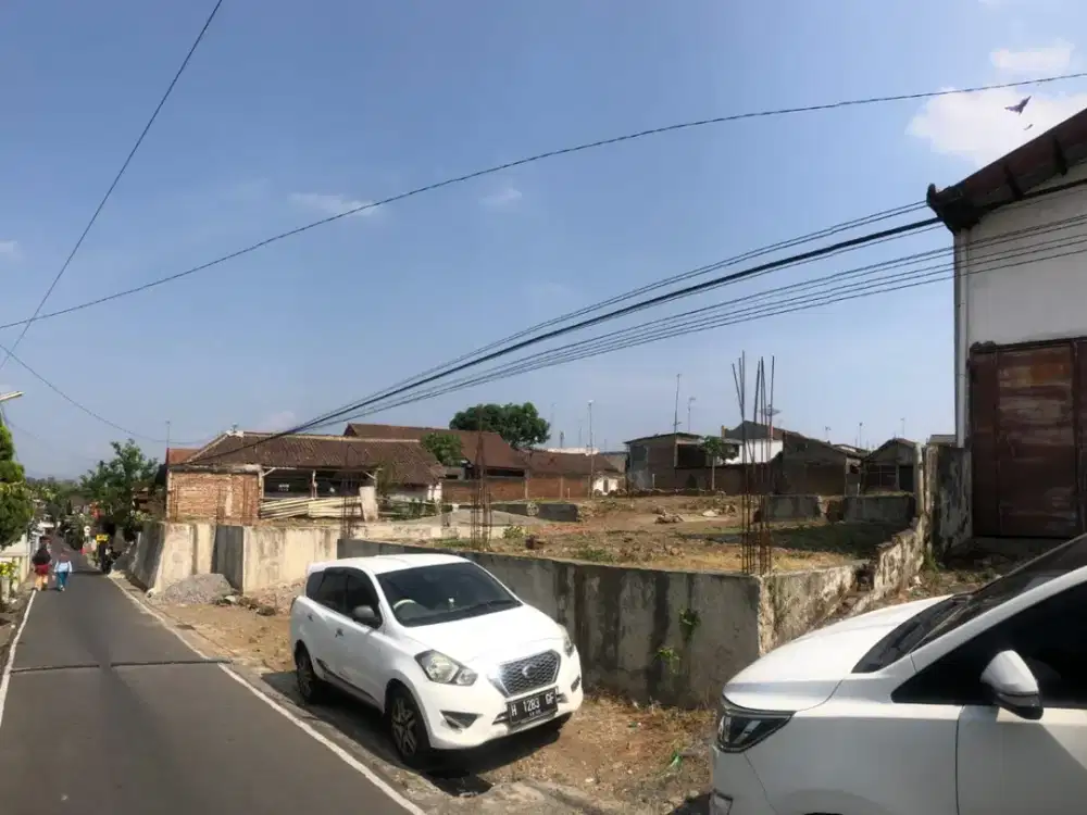 DIJUAL TANAH LUAS 1294 M2 DEKAT ARTOS MALL MAGELANG COCOK DIJADIKAN CLUSTER PERUMAHAN