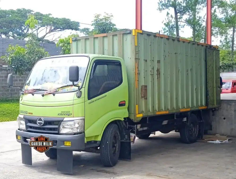 Hino box engkel long
