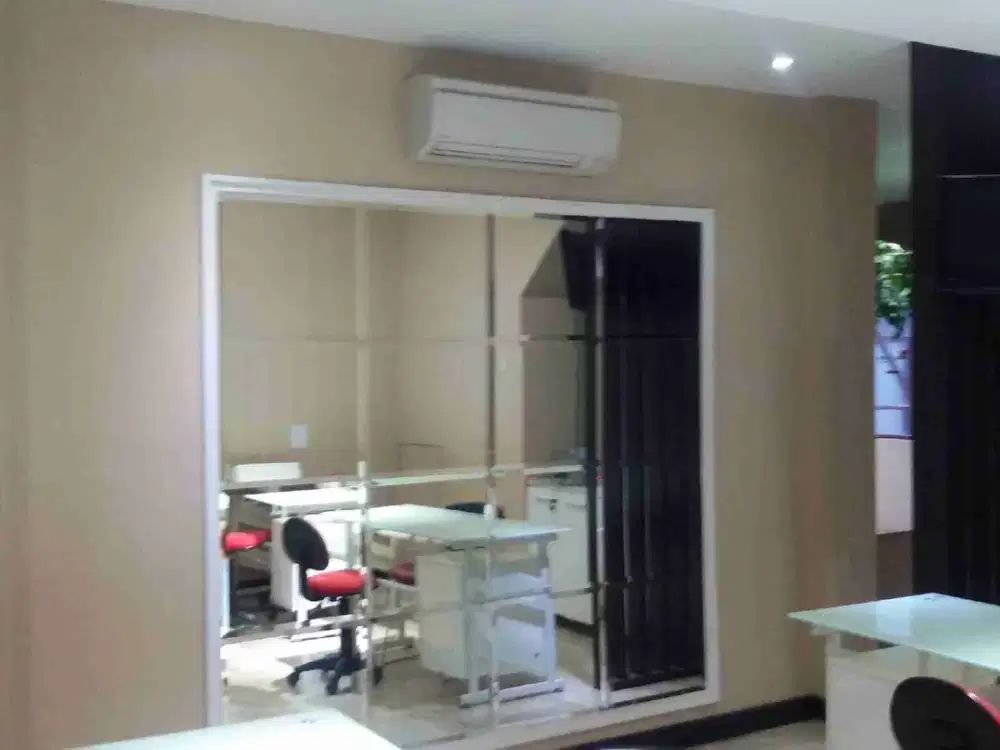 Disewakan segera ruang kantor di Grand Wijaya Center, Lantai 3