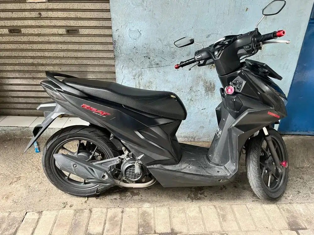 Honda beat hitam