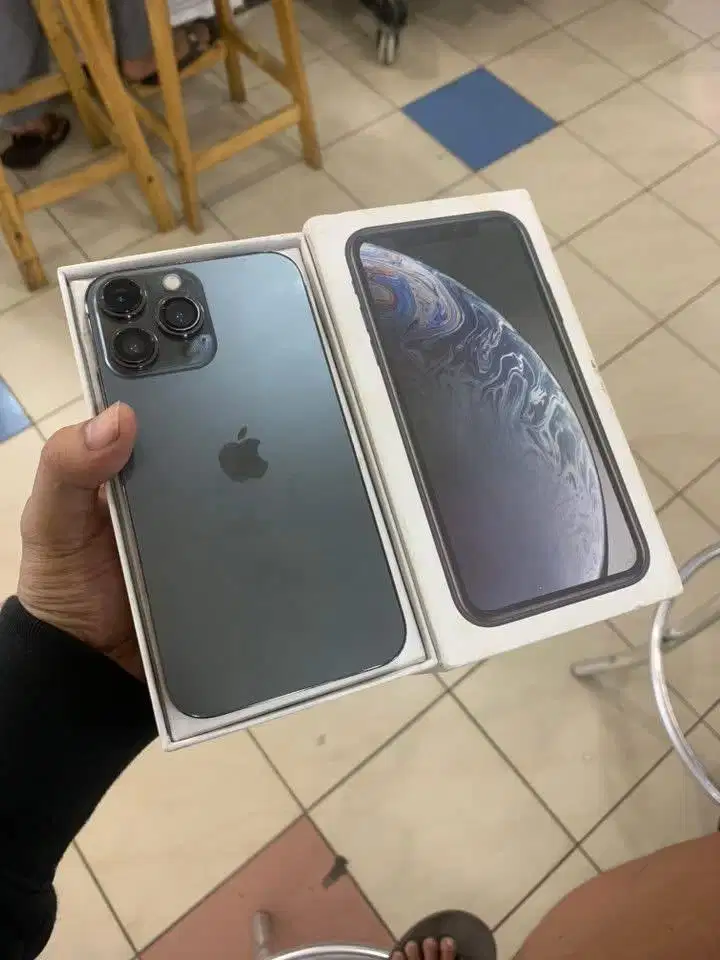 iphone xr 256gb ex inter housing ip13 pro