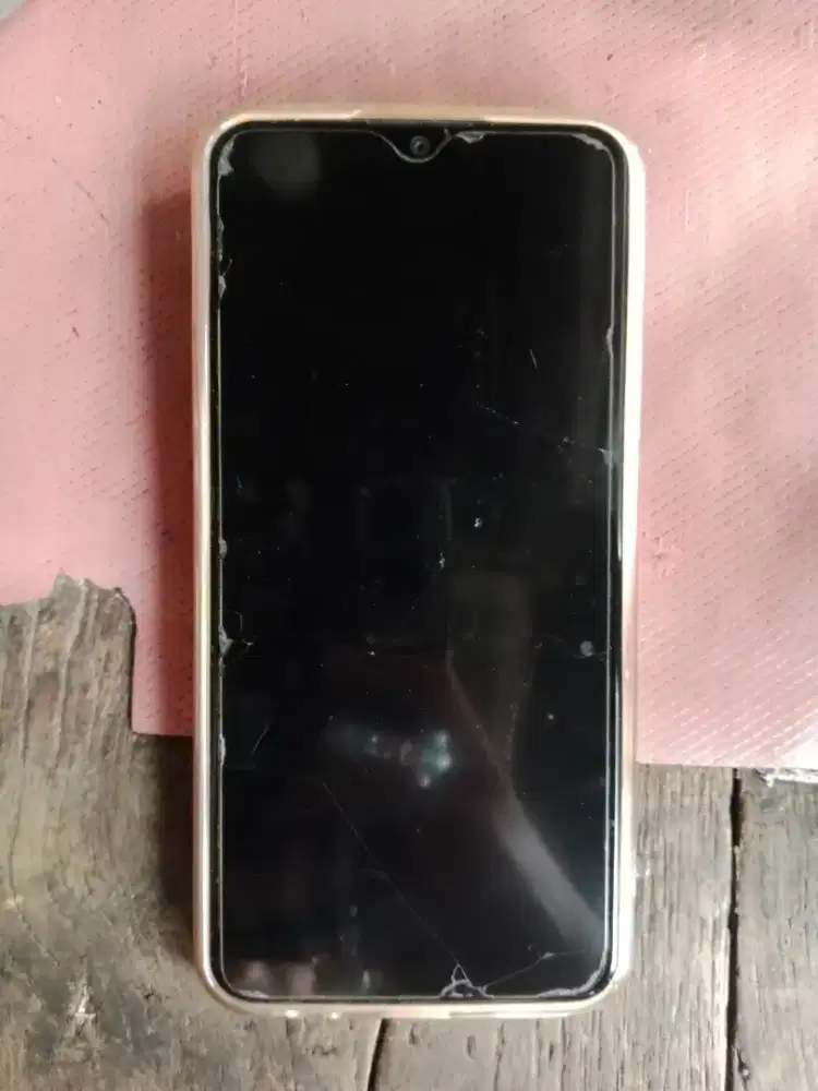 Vivo Y91C (bekas) minus hanya anti goresnya lecet