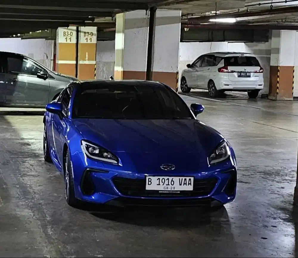SUBARU BRZ (2023)
