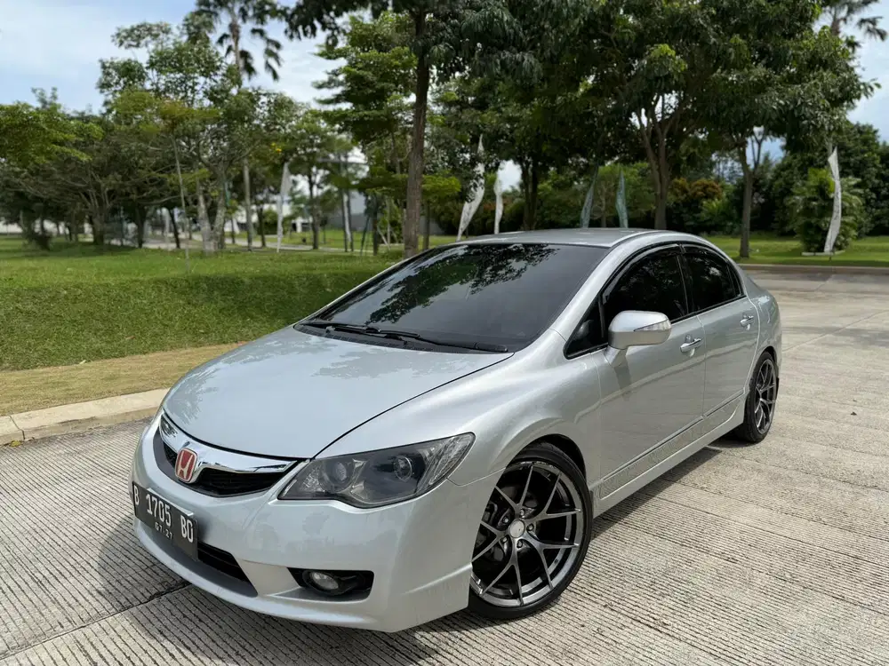 Honda Civic 1.8 Automatic 2011 Silver