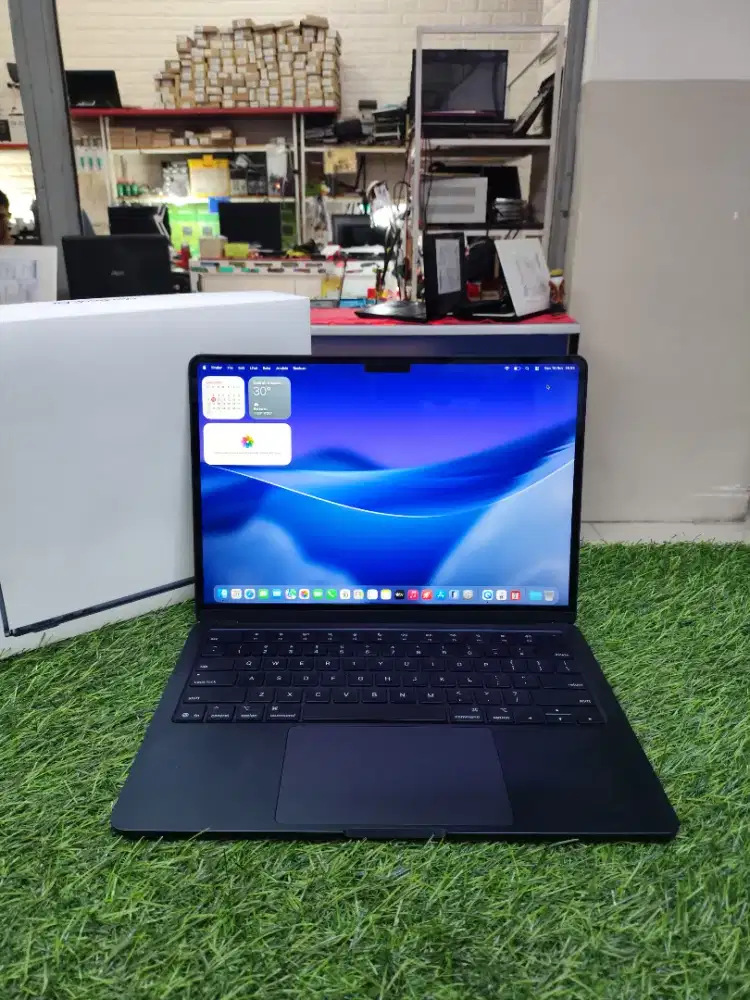 Jual Macbook Air M4 iBox, Fullset 2025 16/256