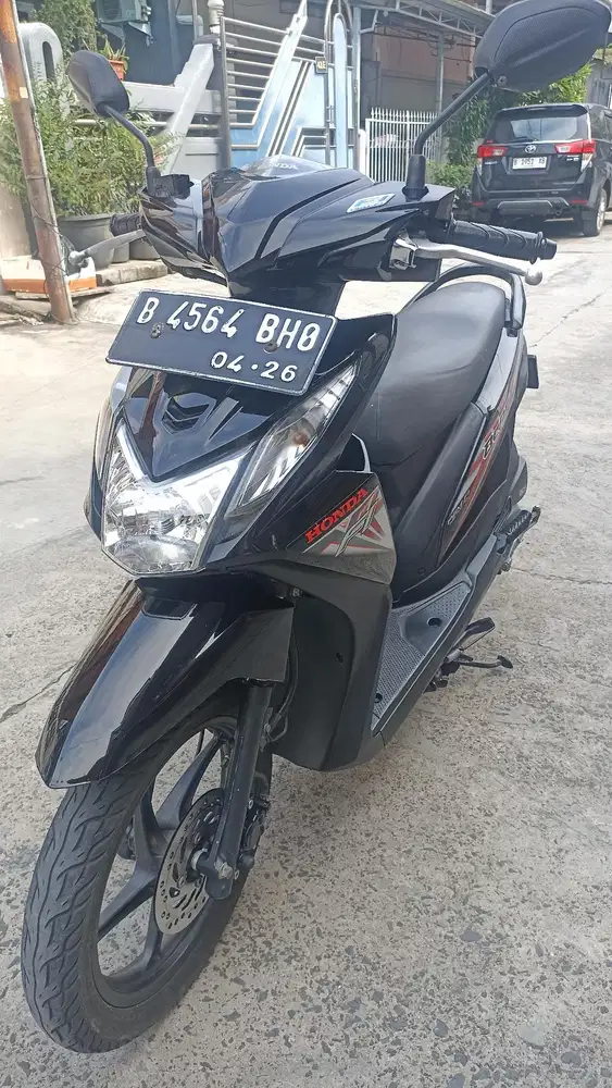 Honda beat esp tahun 2016.