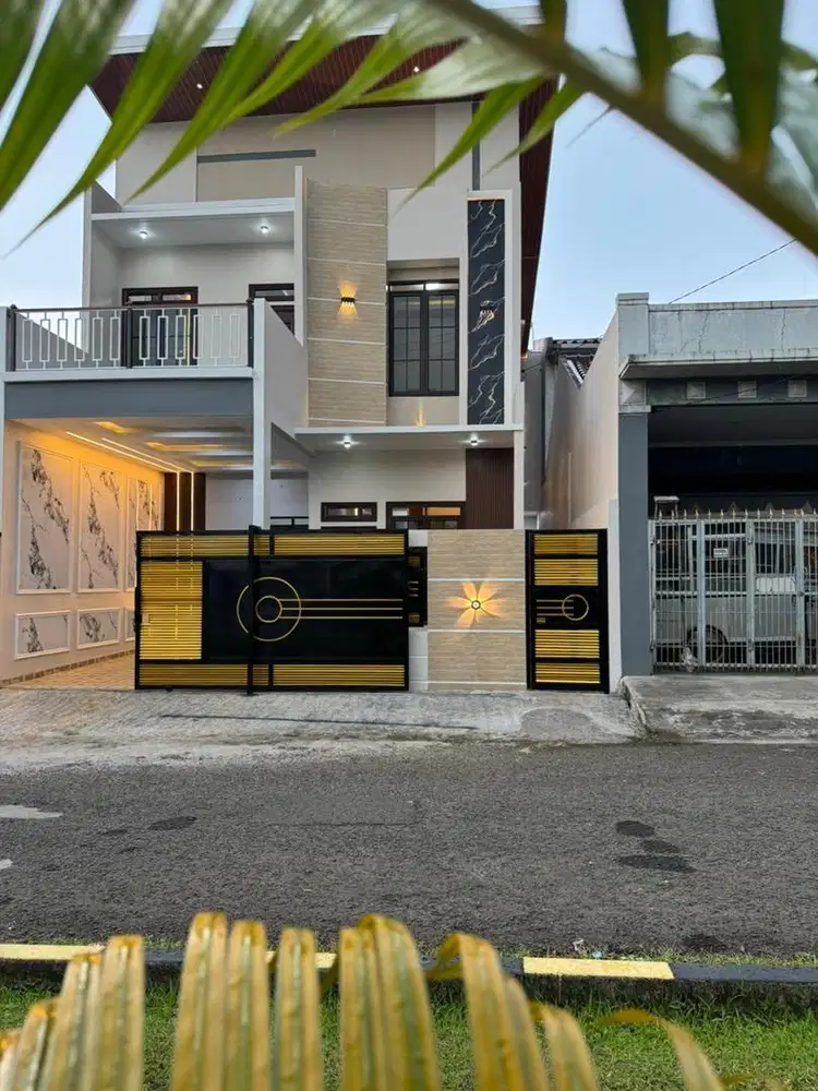 Rumah mewah 2 lantai di citra indah city