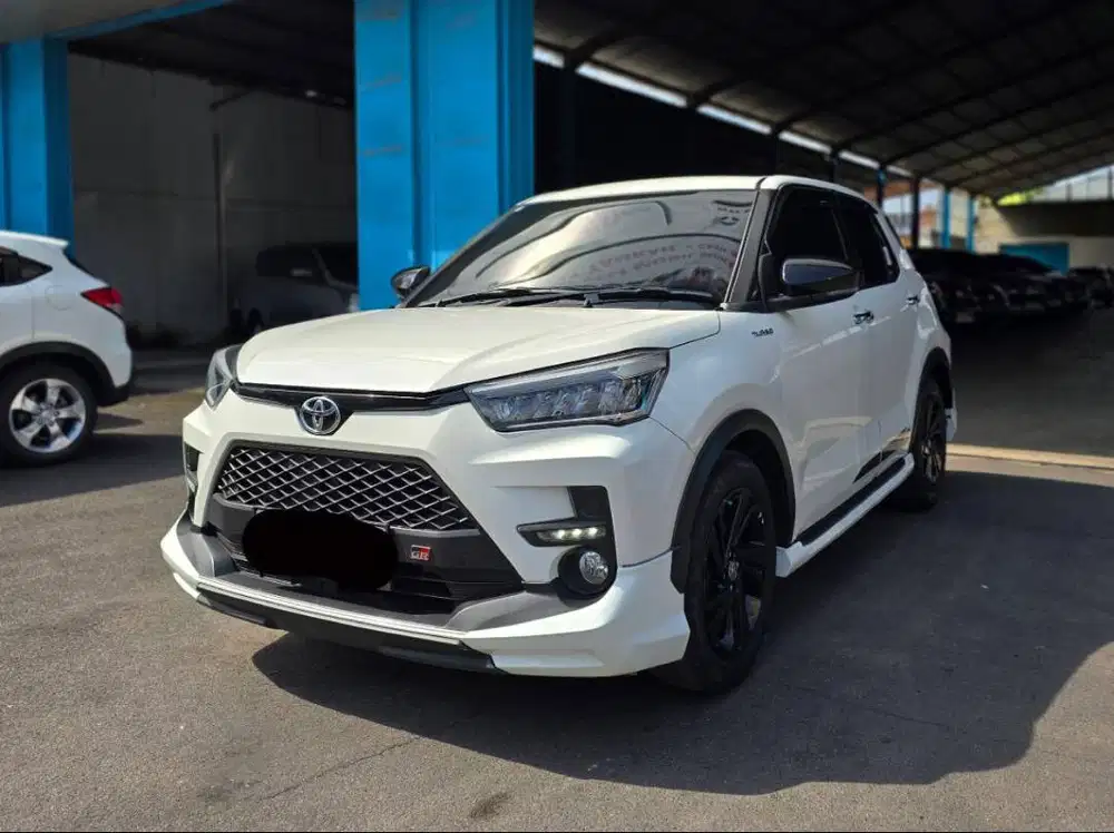 Toyota Raize 1.0 Turbo GR Sport CVT 2022  /  Rocky