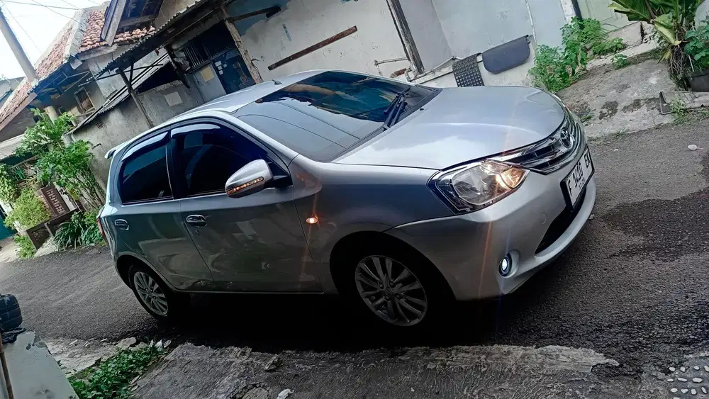 Toyota Etios Valco 2014 Bensin