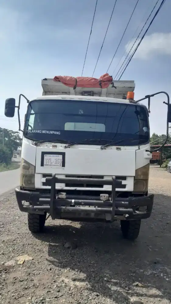 DIJUAL CEPAT! TRUK TRONTON DUMP ISUZU FVZ 34 TAHUN 2015, PAJAK MATI