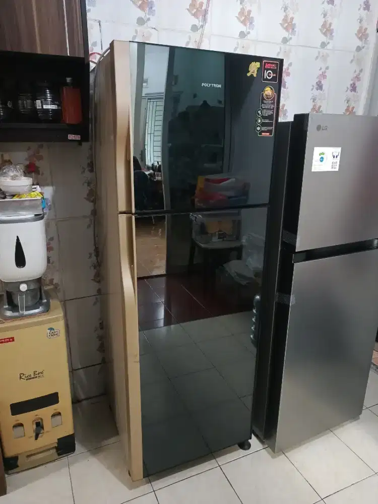 Dijual Polytron PRM 28 Seri