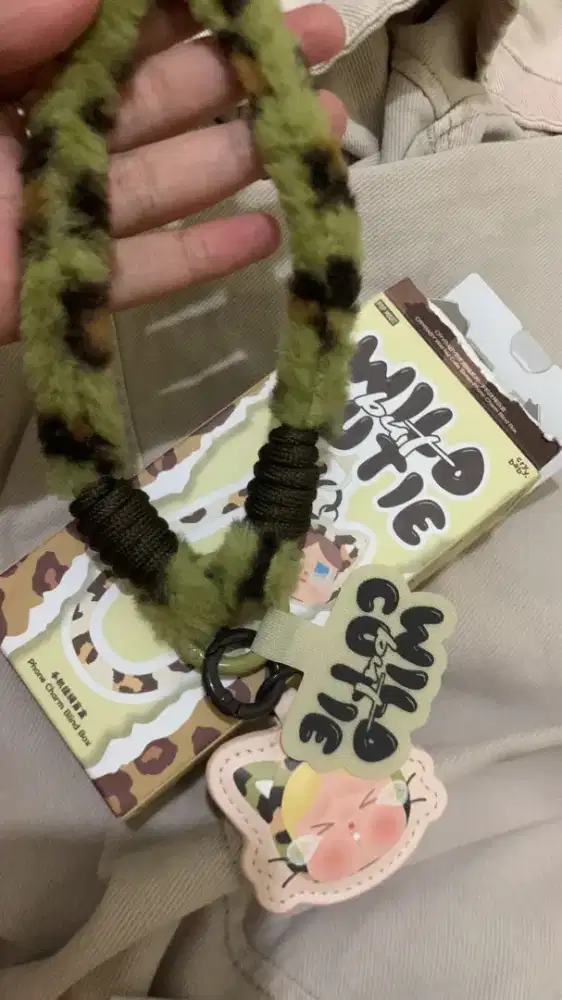 Popmart Wild but Cutie Como phone strap 100% original