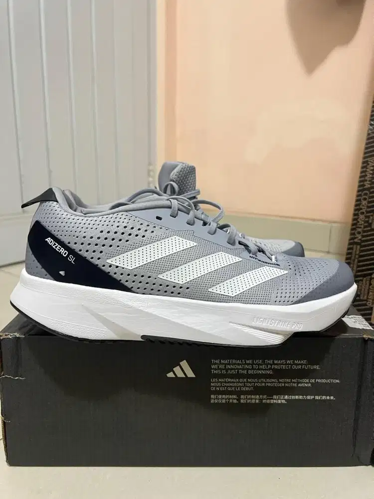 Sepatu Lari Adidas Adizero SL size 44