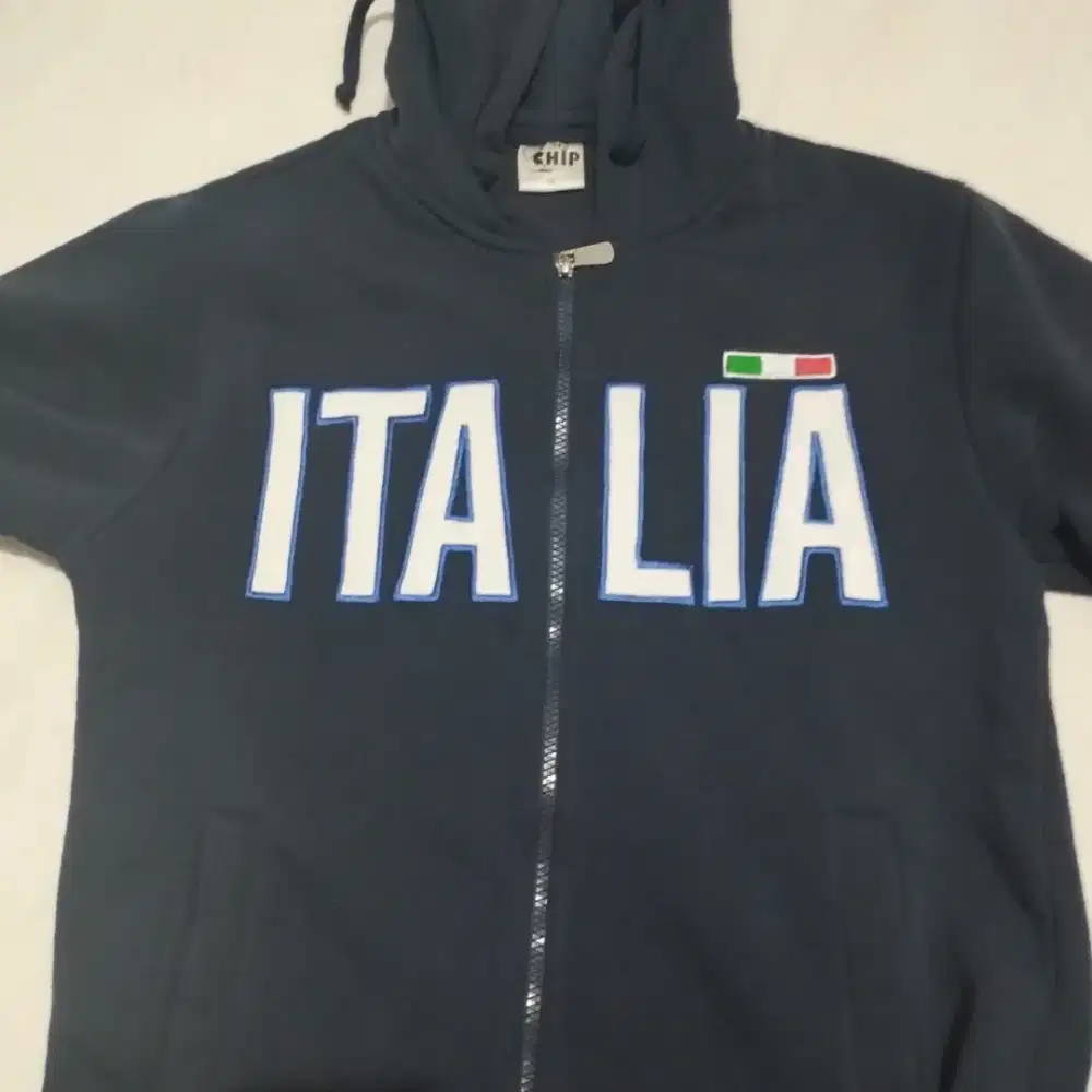 Sweater brand chip logo ITALIA