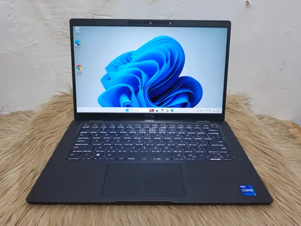 Laptop Desain Dell Latitude 7320 Core i7 Gen 11 Ram 16 Ssd 512