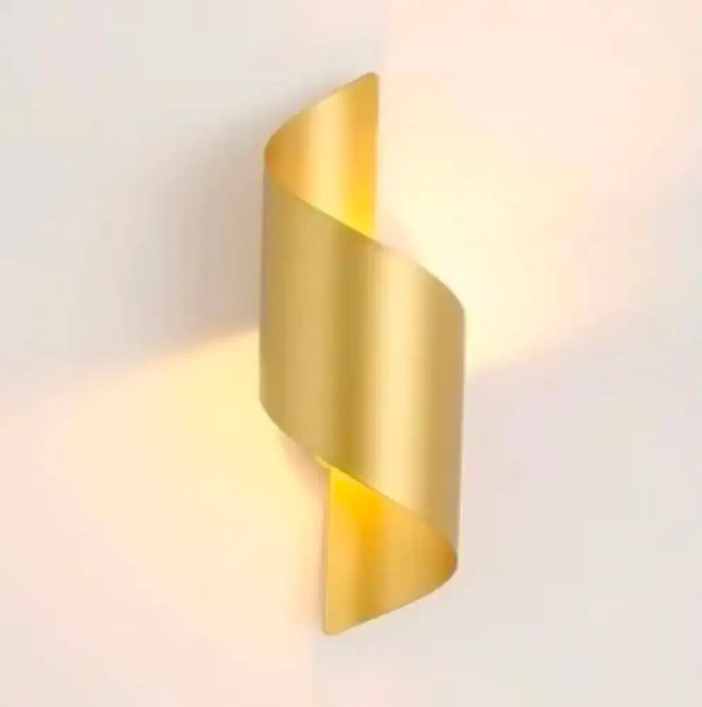 Lampu Dinding Teras Minimalis Indoor Gold