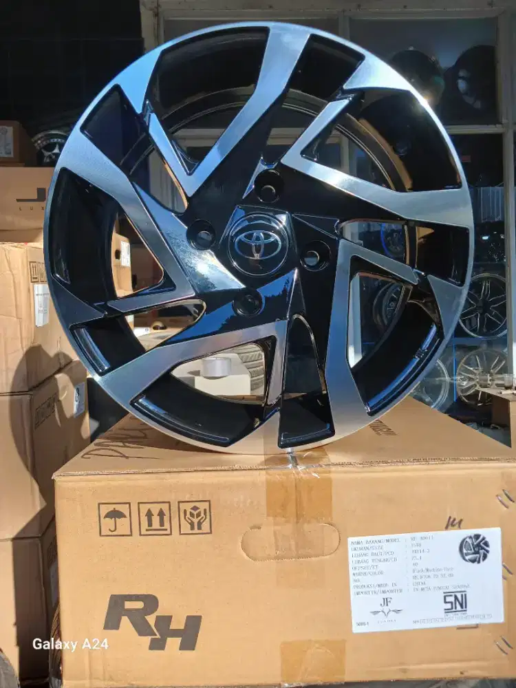 Velg original avanza veloz rep. Ring 15 pcd 4x114,3 4pcs