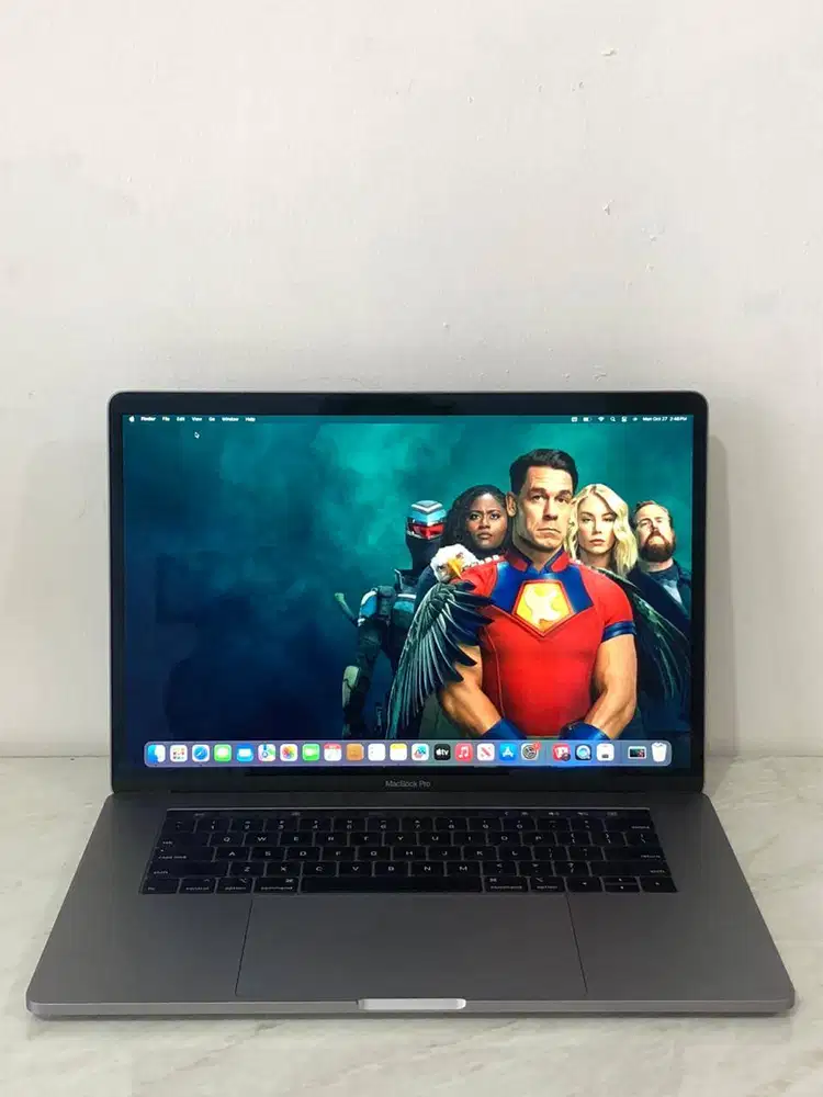 MacBook Pro 15 2018 Intel Core i9 DUAL VGA Touch Bar RAM 32GB SSD 1TB