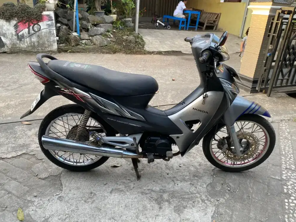 Fit x THN 2008 plat AB Bantul