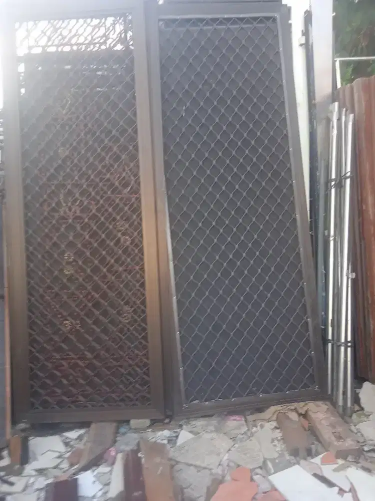 pintu oengaman almunium