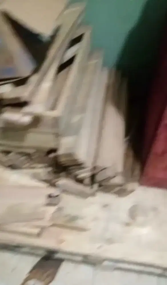 Kayu palet dan triplek 3 inchi