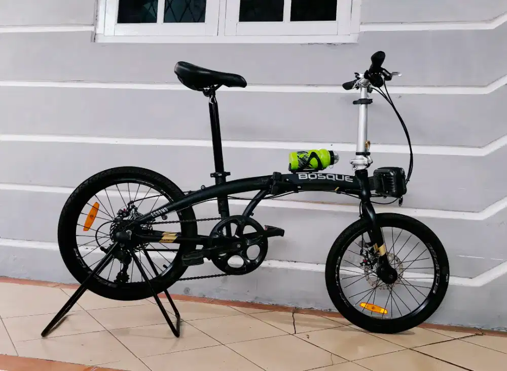 Sepeda lipat merek ecosmo z8 Bosque uk'20 alloy hrg 1,4 jt net