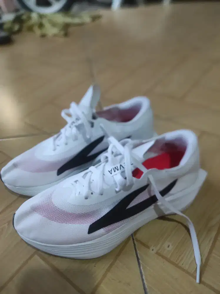 zevma rausta speed 2 
sz 40 insole 25
min pemakaian kurang dari 20 km