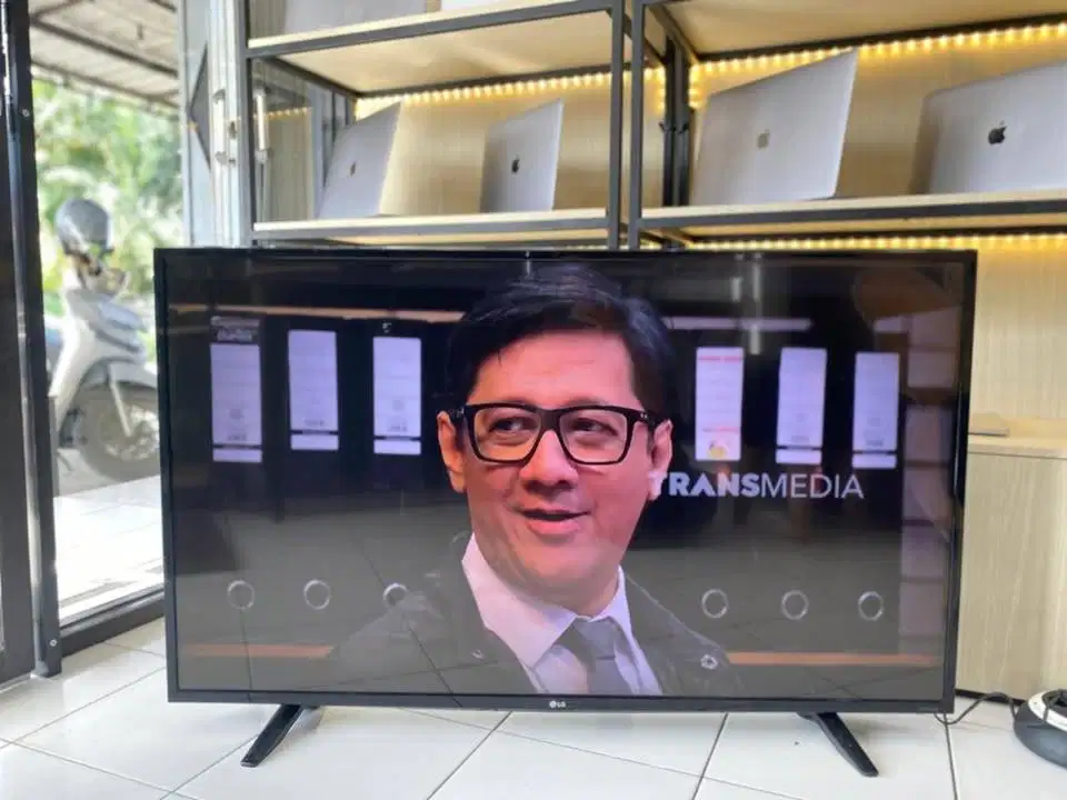 LED TV LG 49inch Smart Tv Second Bergaransi Bisa Youtube, Netflix