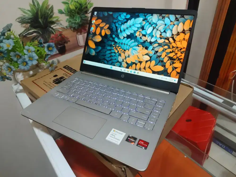 Laptop HP AMD ryzen 3 3250U ram 8/256 GB windows11