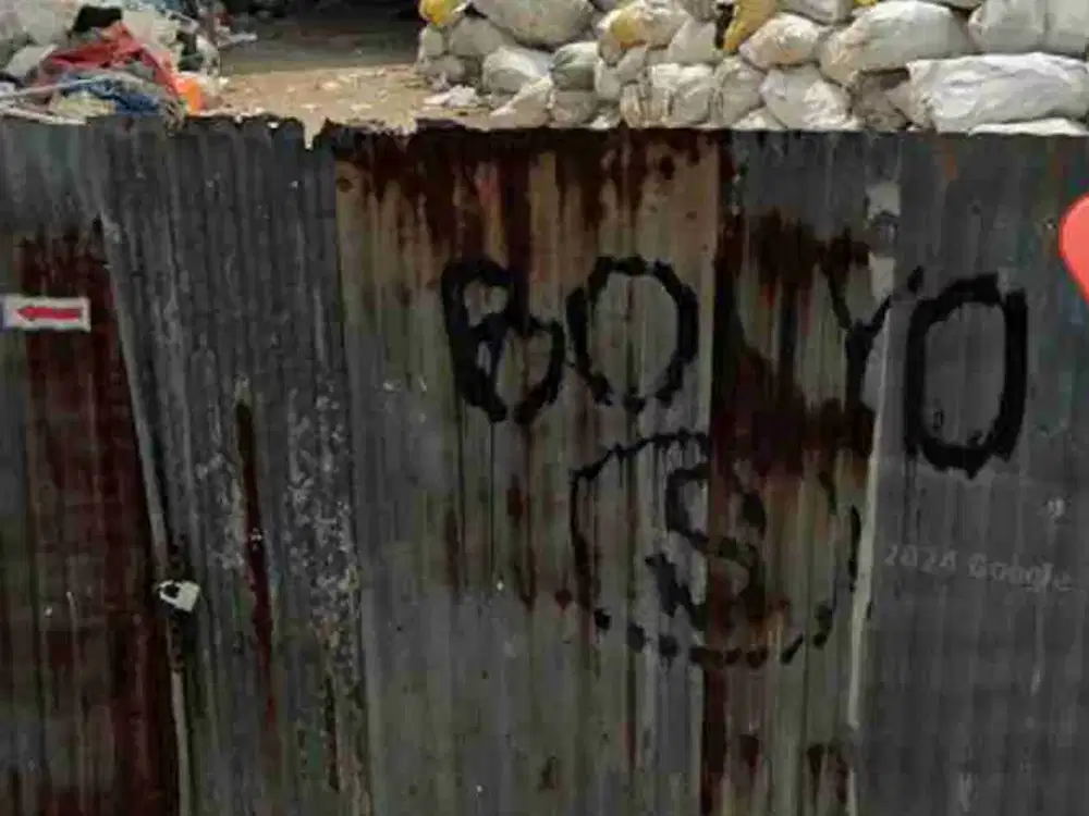 disewakan bangunan bekas lapak di gunung sindur