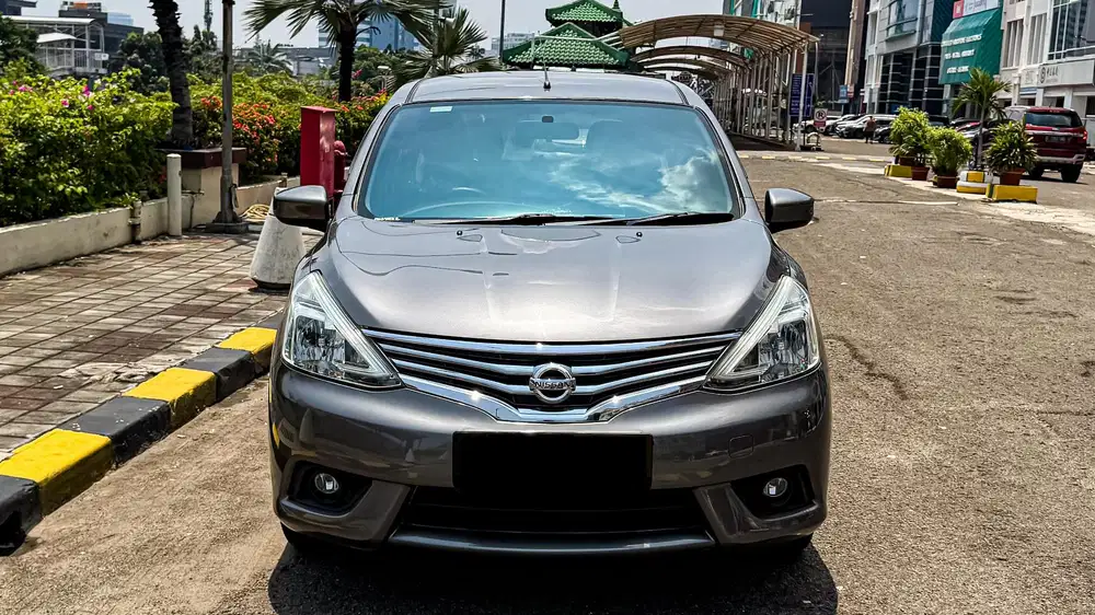 Nissan Grand Livina 1.5 XV AT Facelift 2015