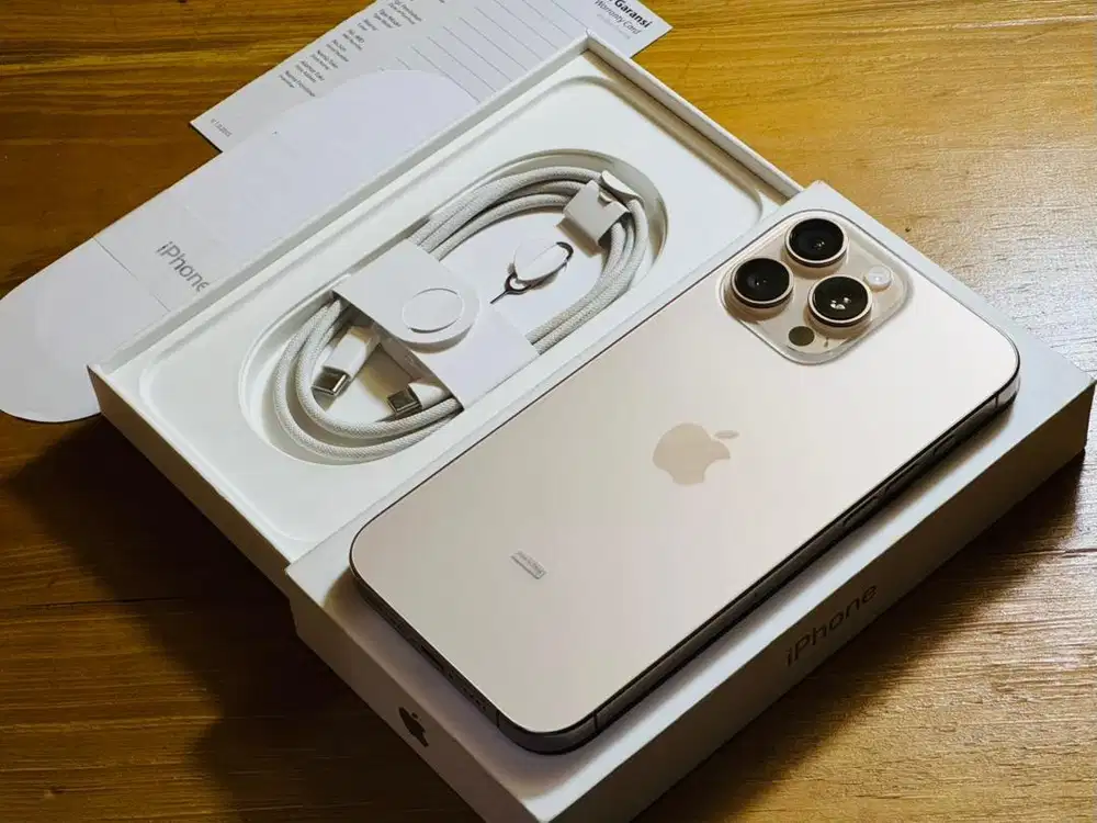 iPhone 16 Pro Max 256GB iBox BH100% Mulus Seperti Baru