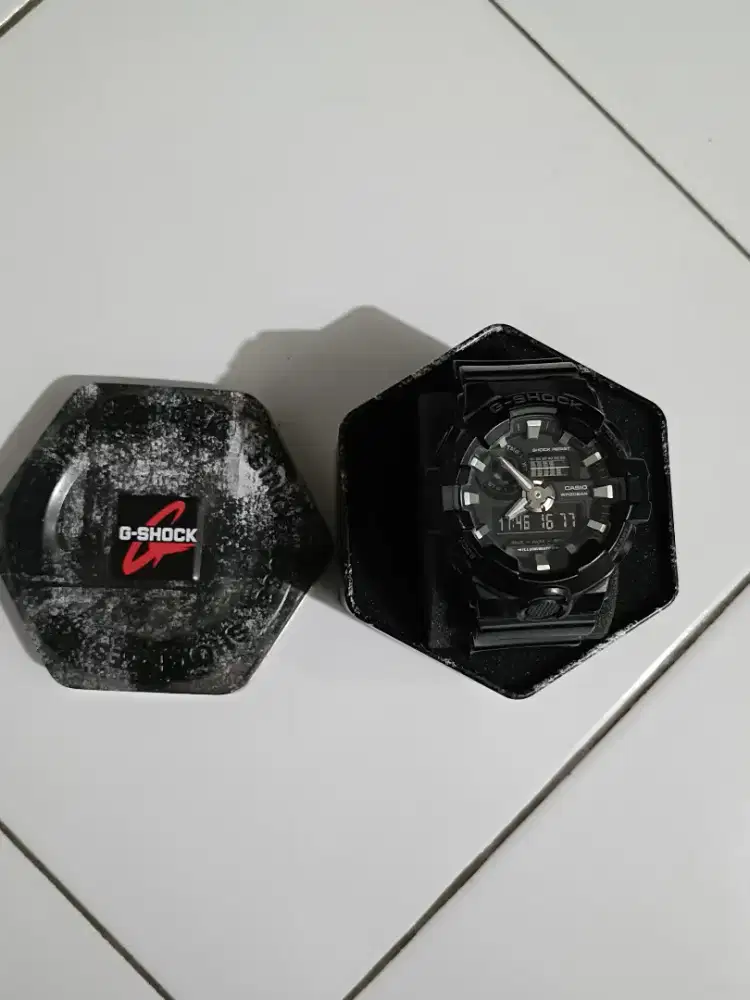 Jam Tangan Casio G-Shock GA-700