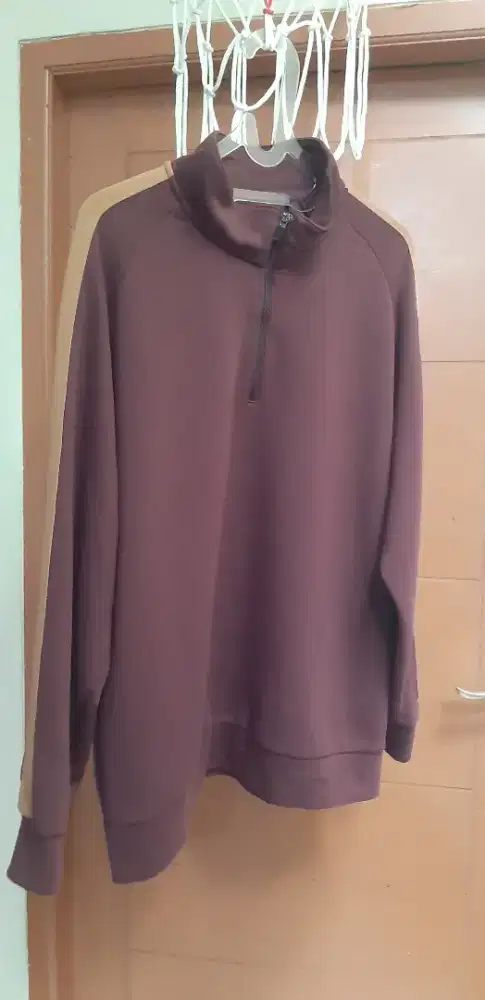 Half zipper GU japan size xl