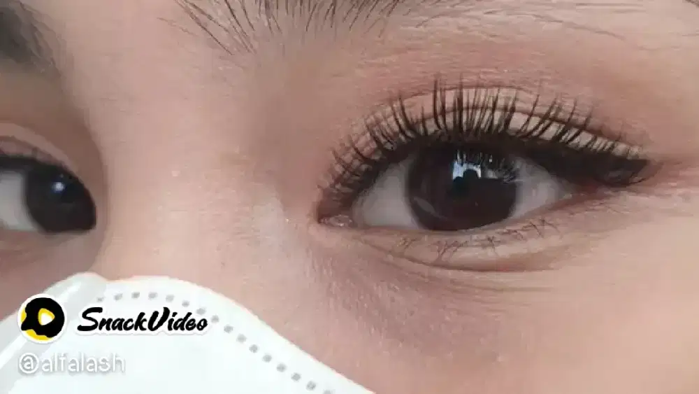 Eyelash extension