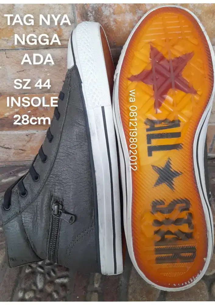 TAPAK BAGUS CONVERSE JOHN VARVATOS SIZE 44 HIGH BACK ZIPPER