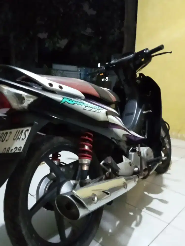 Karisma 2004 pajak hidup