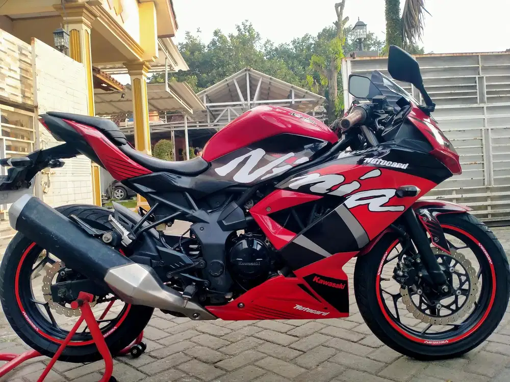 Kawasaki Ninja 250cc pajak hidup mesin segel kterangan detail dibawah