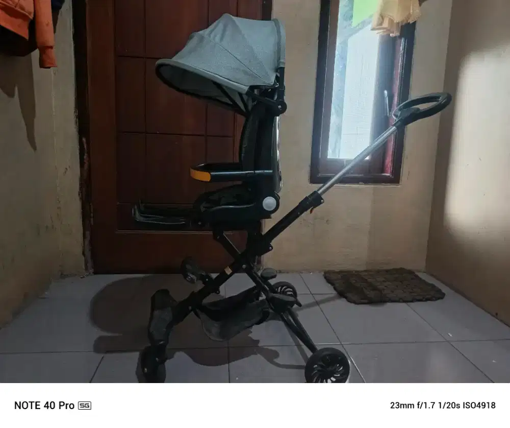 Stroller bayi lipat
