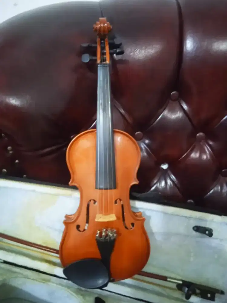 Biola anak ukuran 1/2 merk Skylark (jogja)