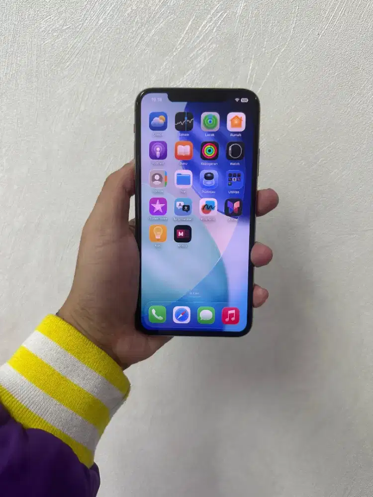 iPhone 11 PROMAX 512 GB GOLD