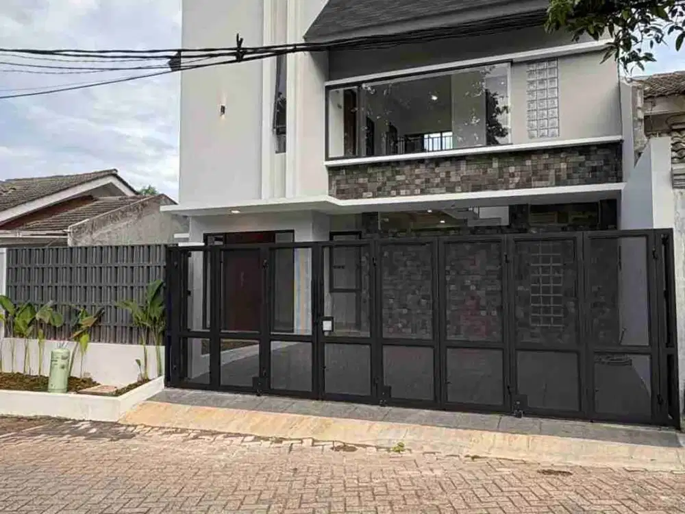 Dijual Brand New Rumah Minimalis Dengan Desain Modern di Kencana Loka Sektor 12.5 BSD City