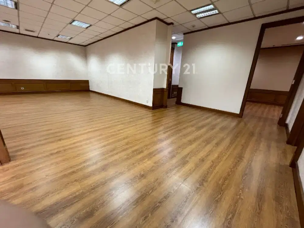 17202 Office Space Sudirman Luas 218 Furnished  Hot Sale Jakarta