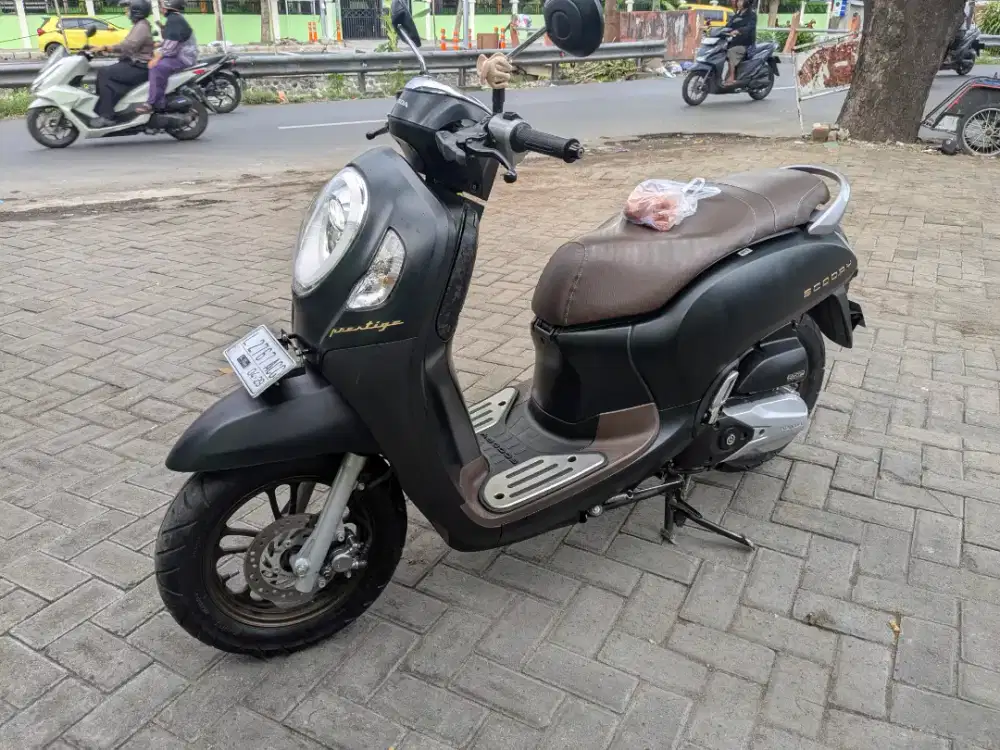 SCOOPY PRESTIGE ISS ABS KEYLESS 110 2024