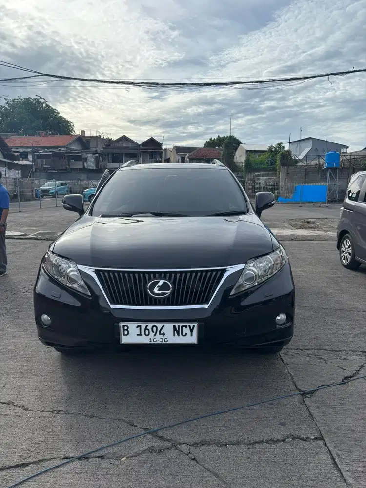 Lexus RX 270 2011 Bensin
