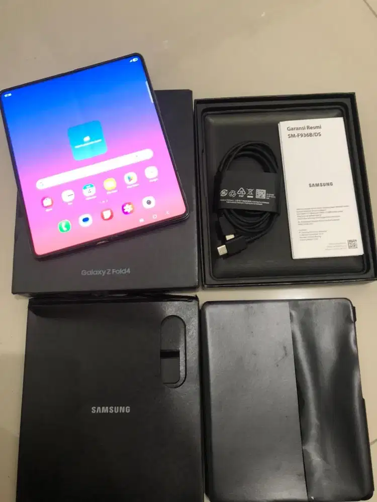 Samsung Z Fold 4 256GB SEIN