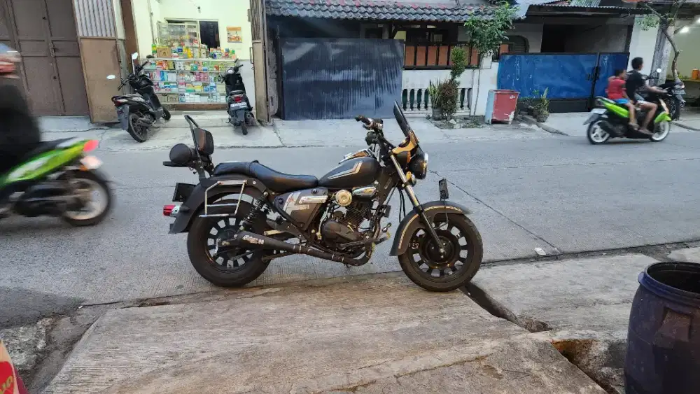 Benelli 200 efi 2022