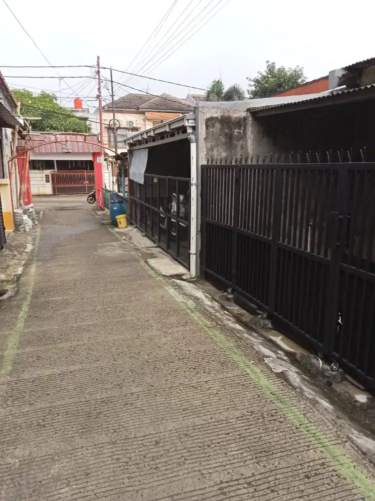 Dijual Rumah Pinggir Jalan Raya Depok
